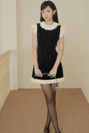 Váy Đầm Thiết Kế Nữ Không Tay Dáng Ngắn Phối Ren Đính Đá Tiểu Thư Sang Chảnh SOLEIL- Cara Dress VD21