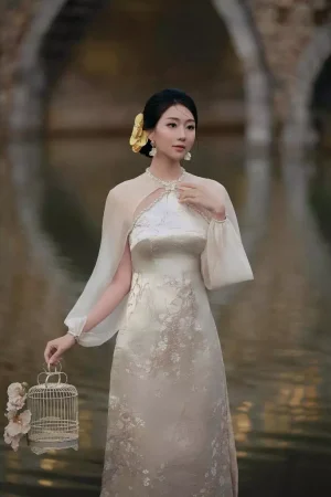 Áo Dài Nữ Tết Cách Tân SOLEIL Thiết Kế Tơ Óng Phối Gấm Cao Cấp Cổ Tròn Đính Ngọc - Kiều Xuân AD01