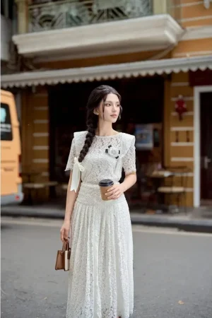 Set Áo Nữ Tay Lỡ Phối Chân Váy Ren Hoa SOLEIL Quý Cô Thanh Lịch (Không kèm hoa cài) GAMI SET -SET02